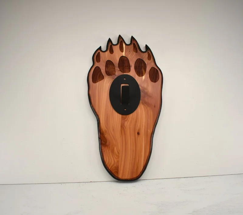 bear paw skull mount plaque